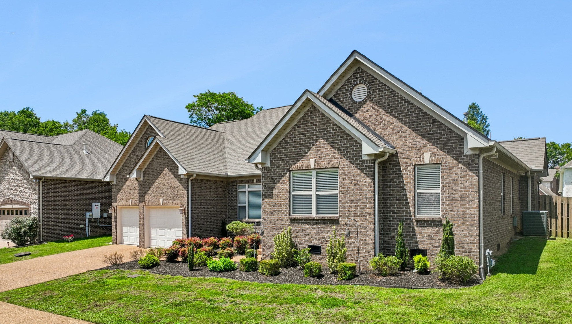 624 Collinscrest Ct