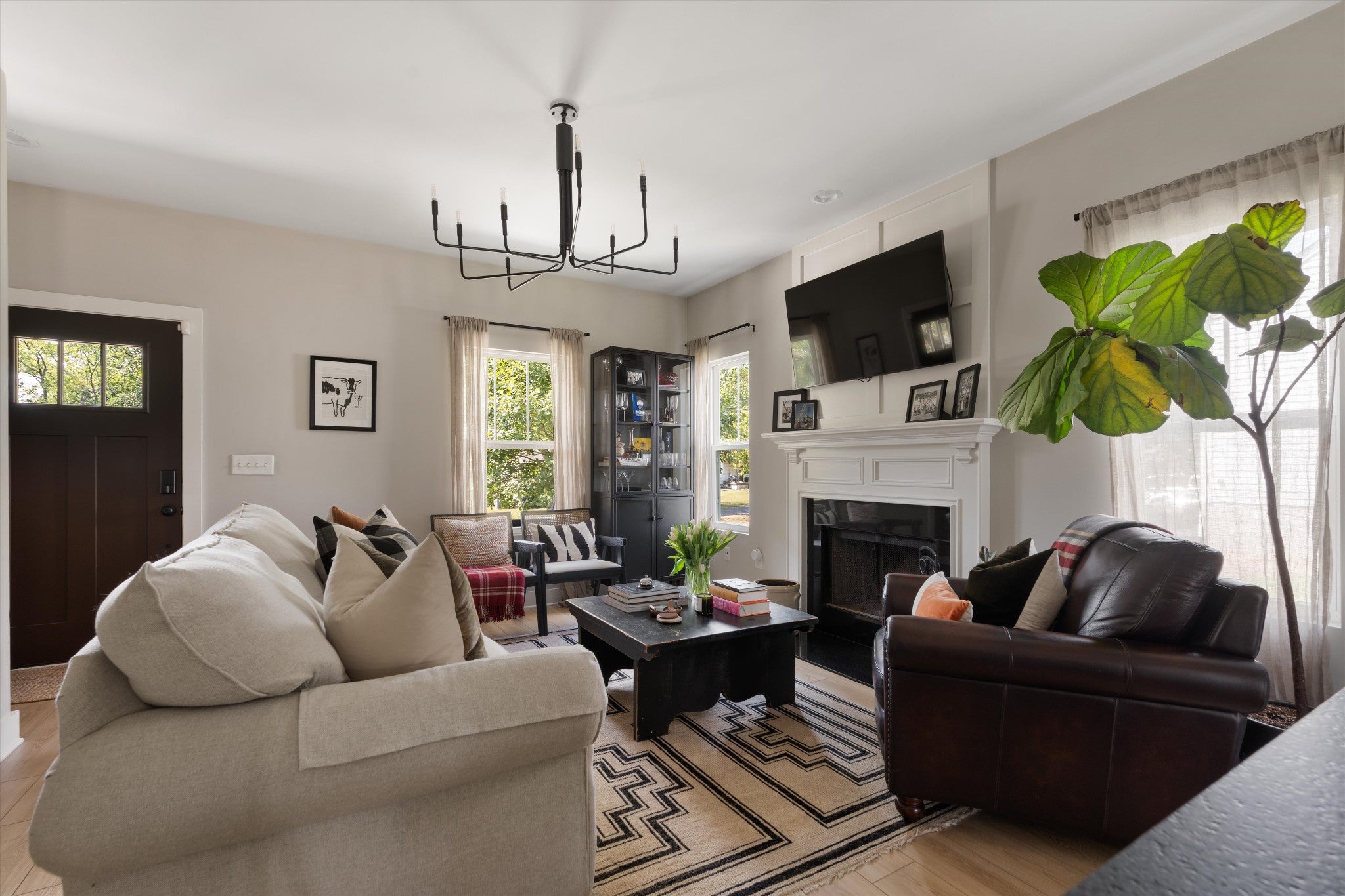 3-bed listing at 2525 Flamingo Dr, Nashville