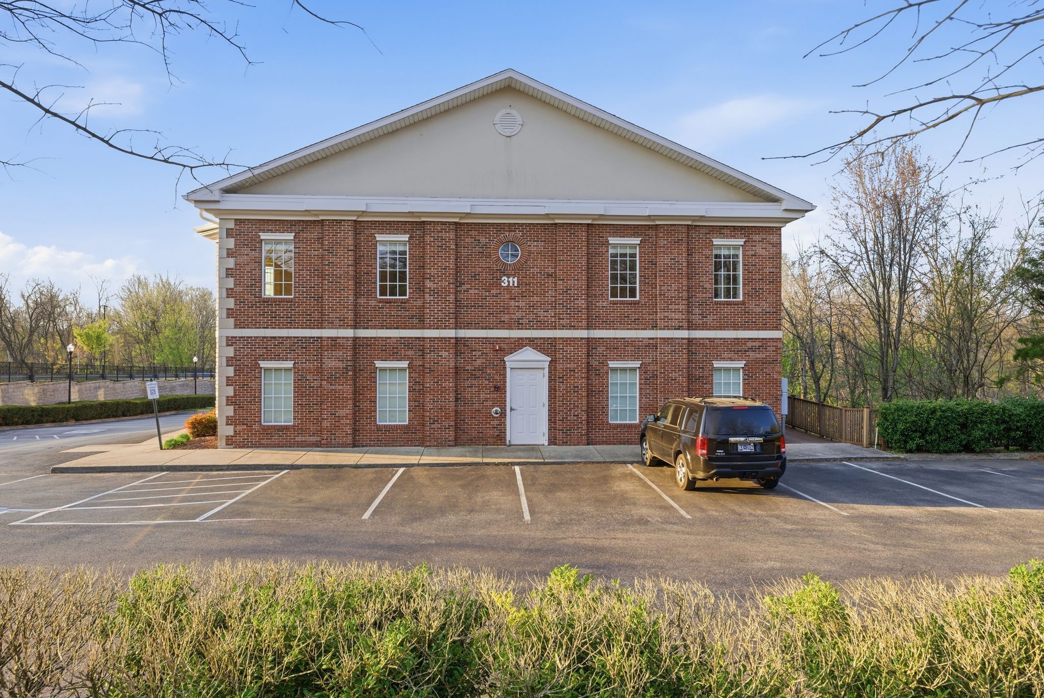 311 S Royal Oaks Blvd