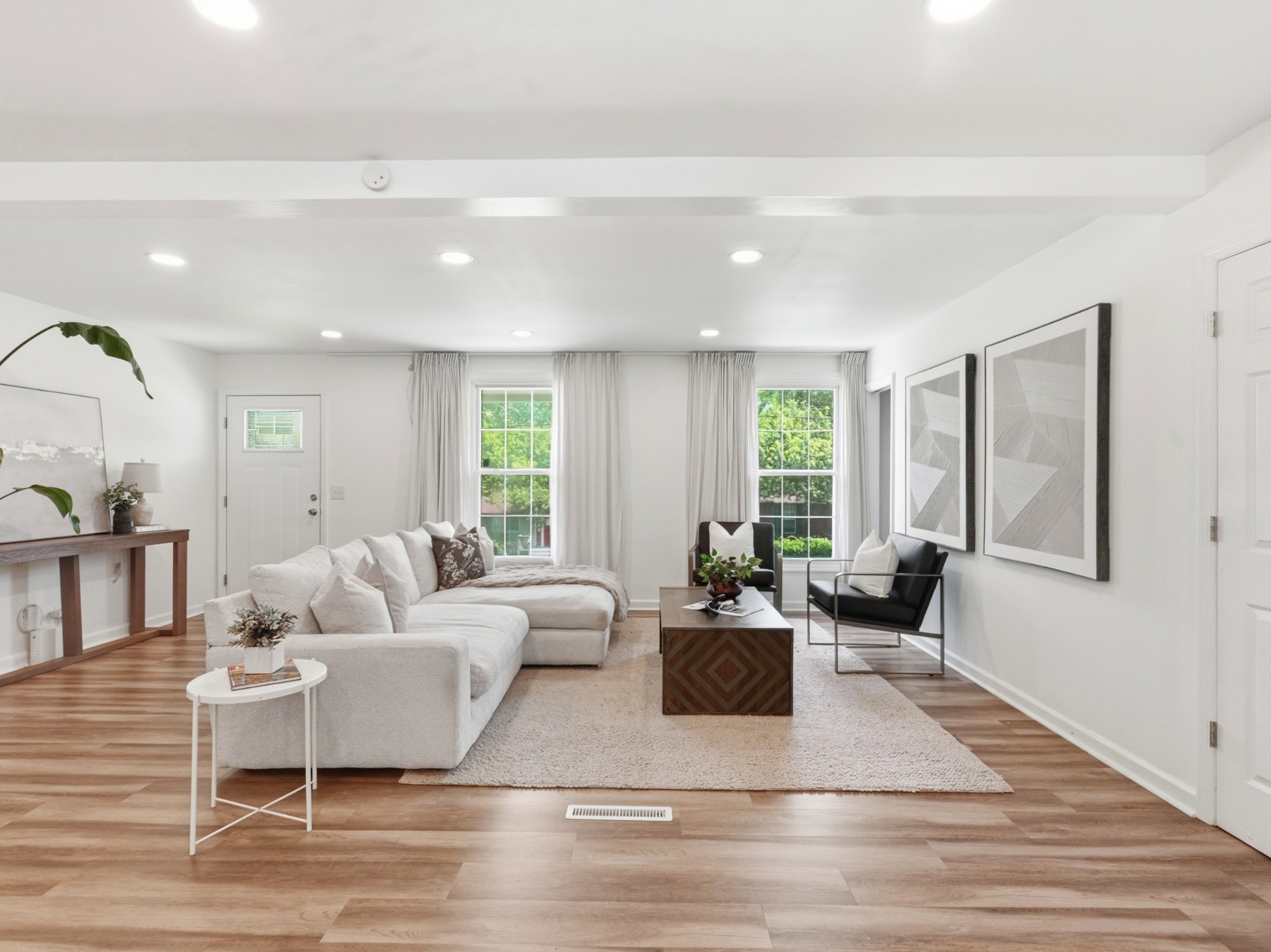 3288 Niagara Dr