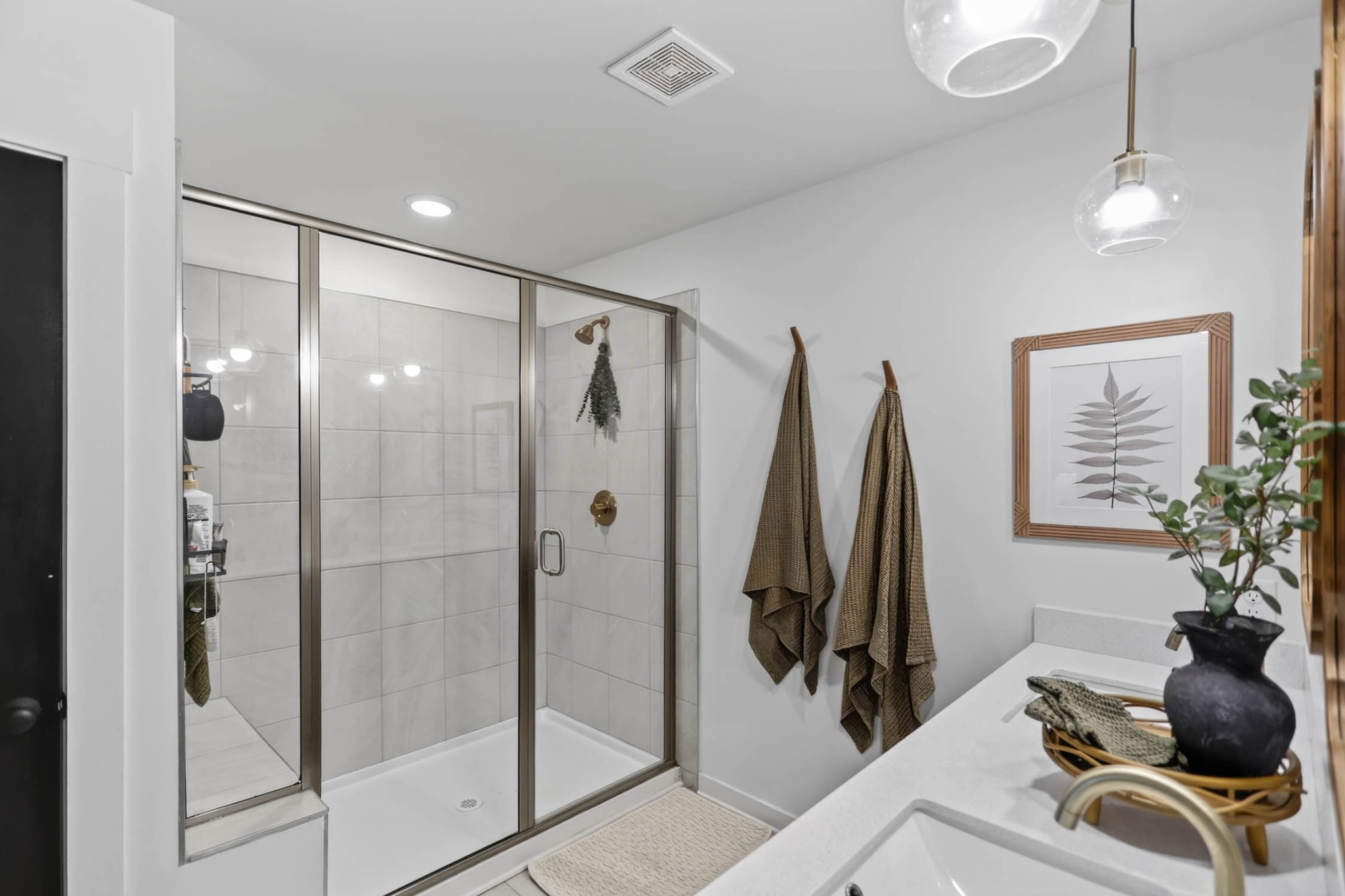 607 Ballard Dr - Photo 4