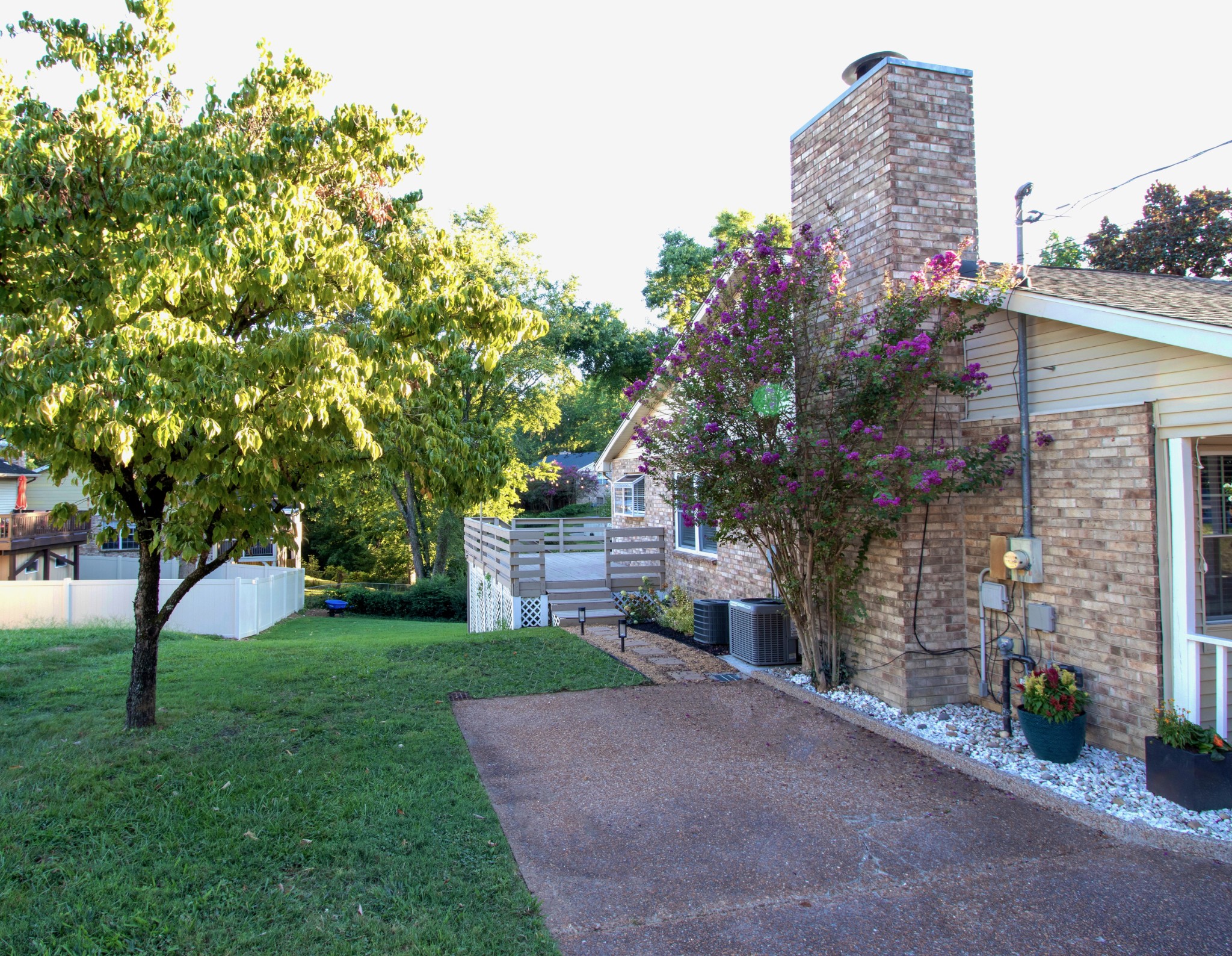 421 Hill Rd
