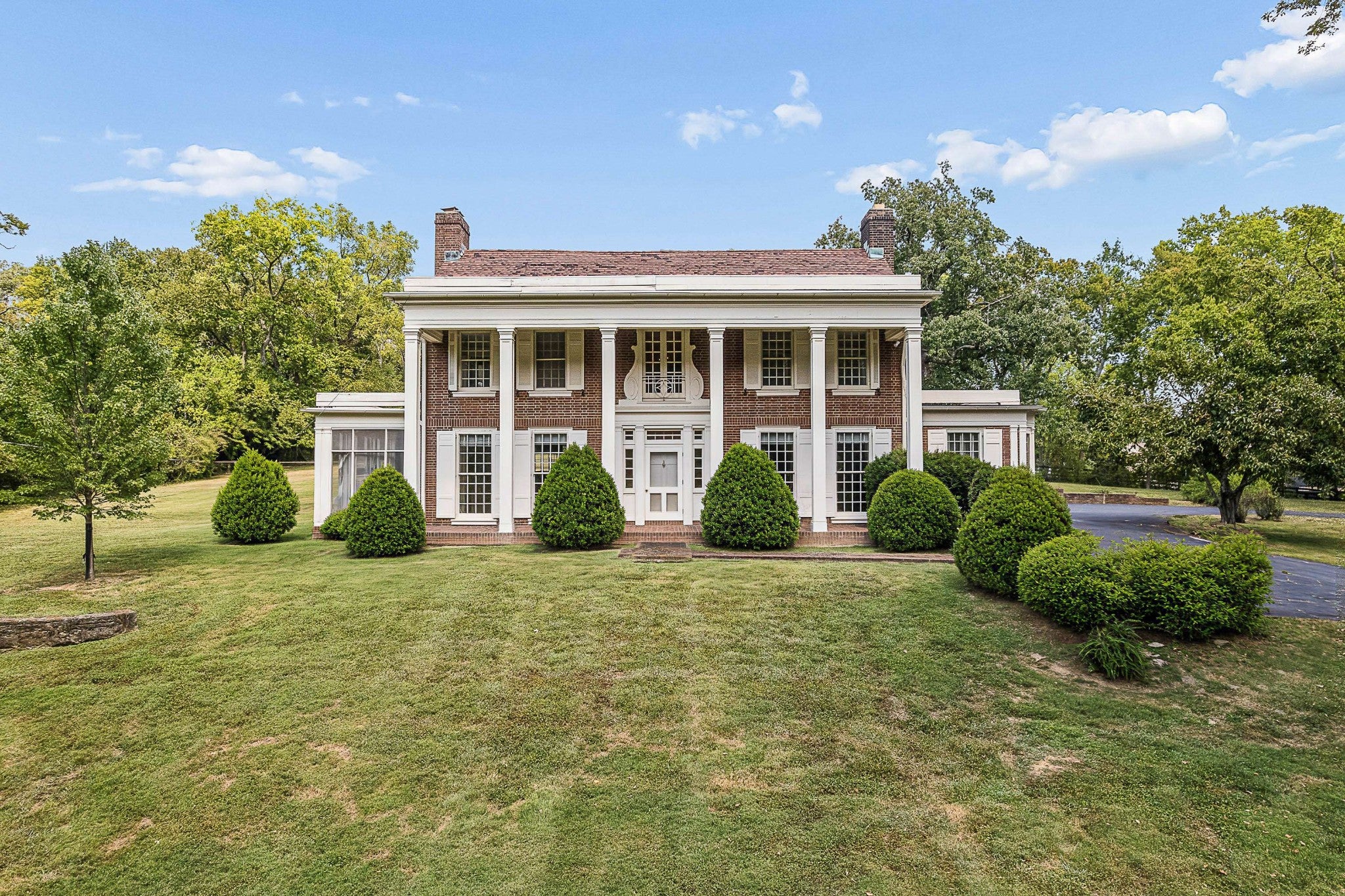 820 Overton Ln