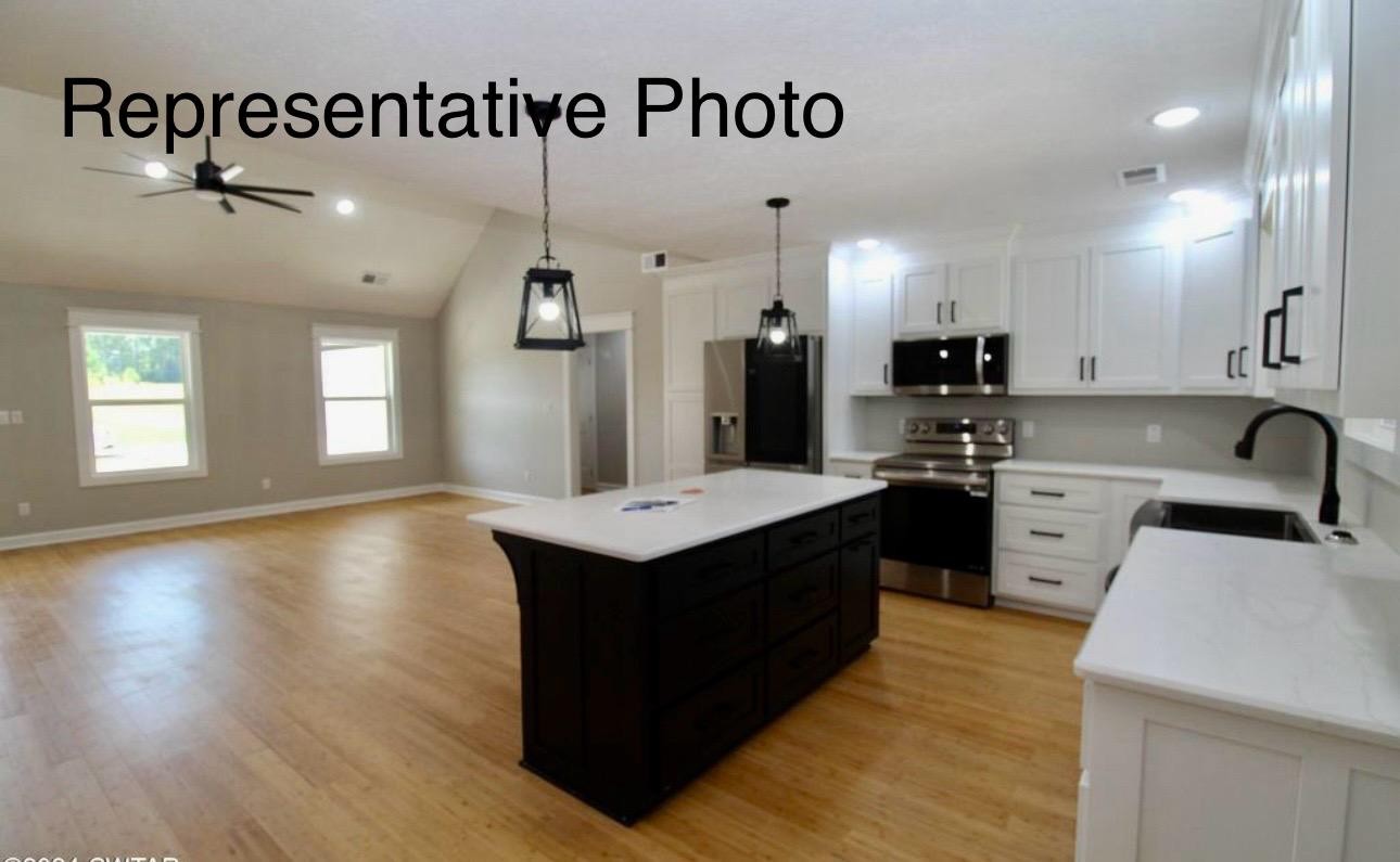440 Oak Point Dr