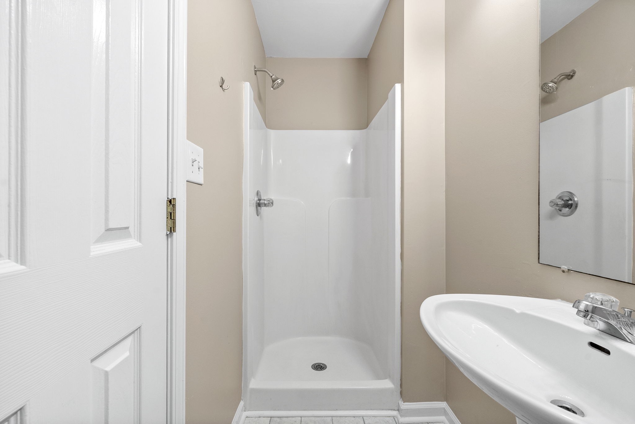 Oak Grove, Kentucky 42262, United States, 3 Bedrooms Bedrooms, ,2 BathroomsBathrooms,Residential,Active,225856