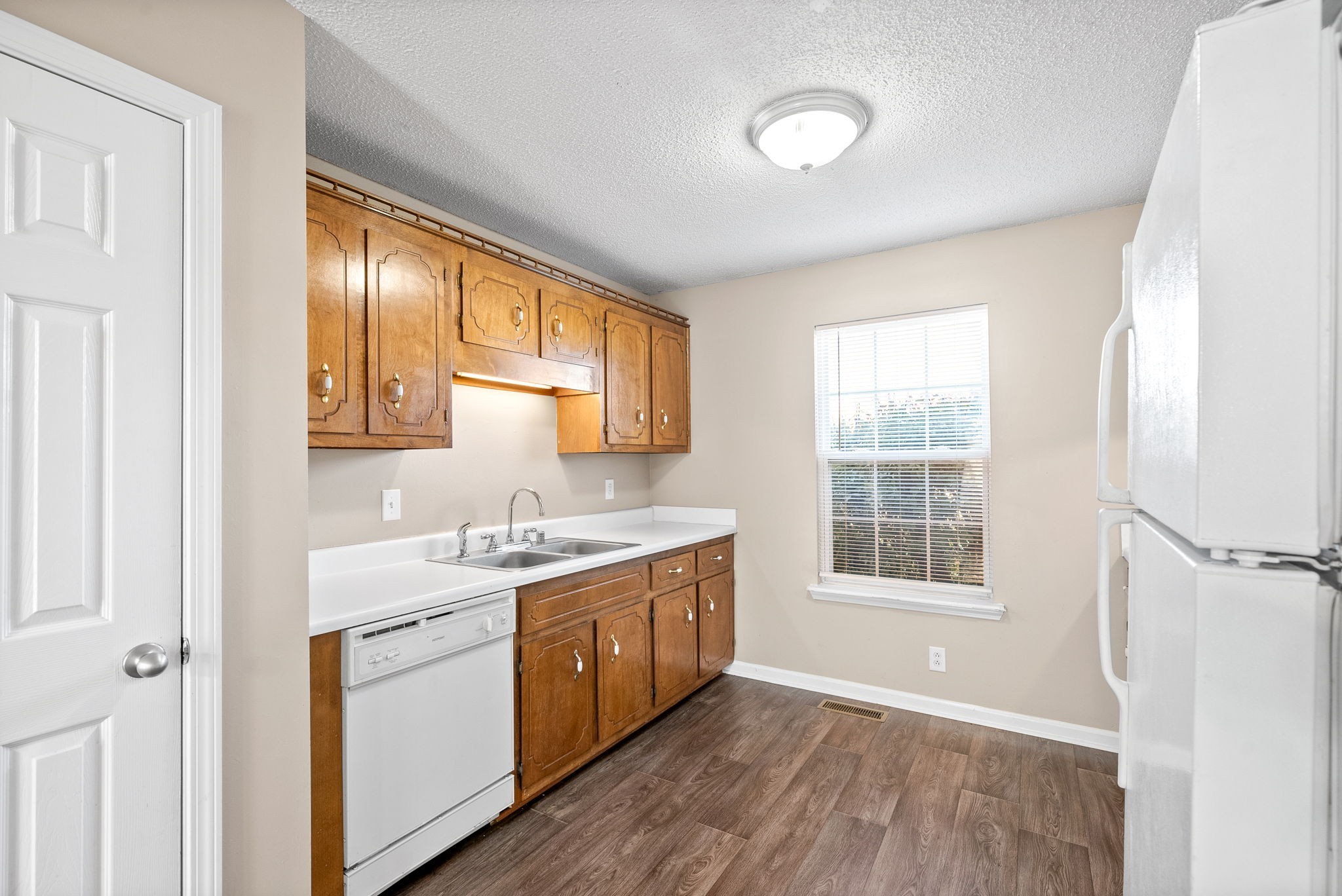 Oak Grove, Kentucky 42262, United States, 3 Bedrooms Bedrooms, ,2 BathroomsBathrooms,Residential,Active,225856