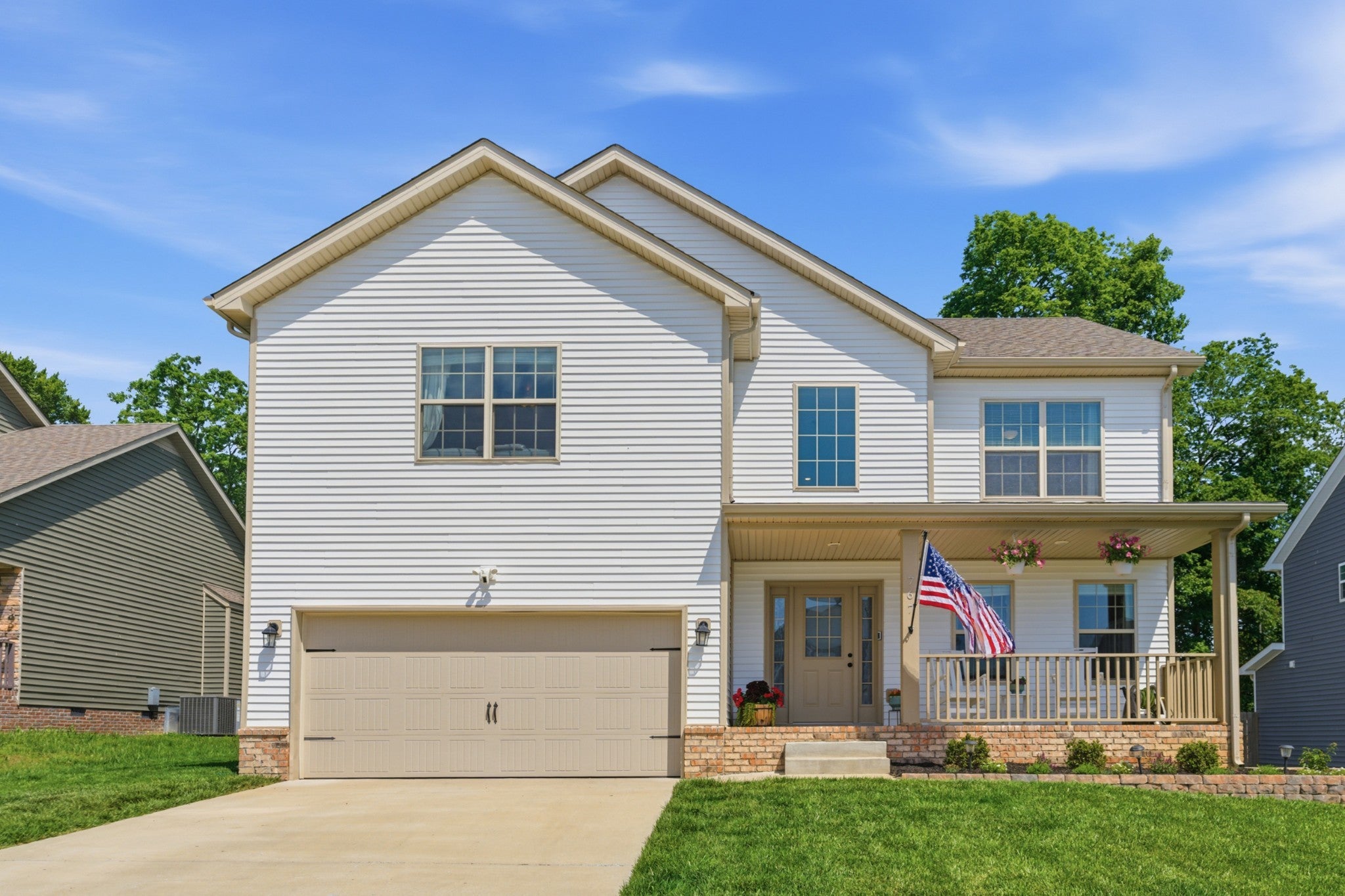767 Banister Dr