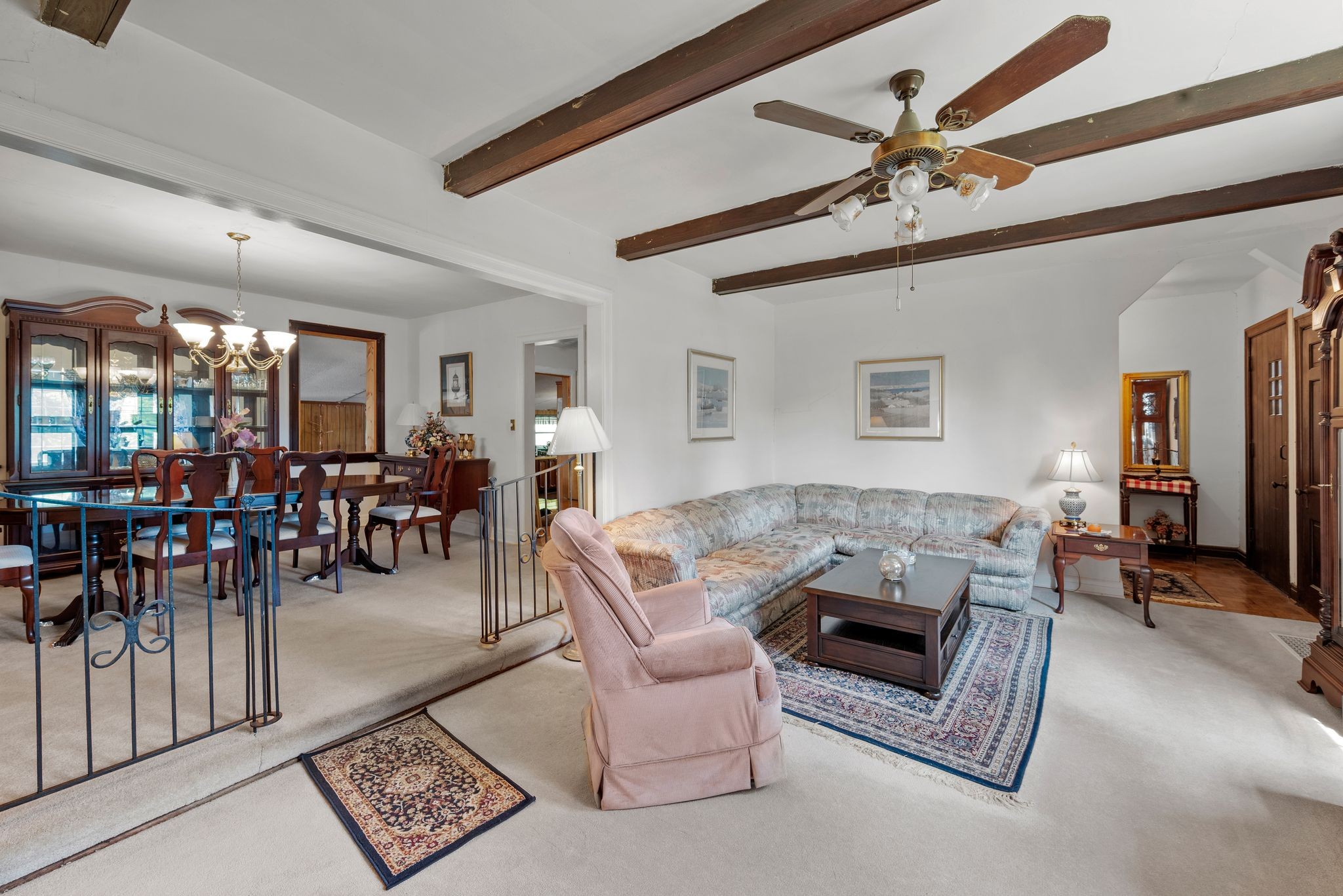 752 Florence Cir