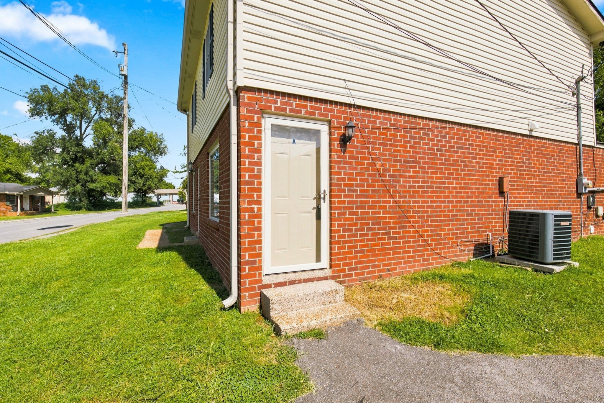 4113A Hunting Dr