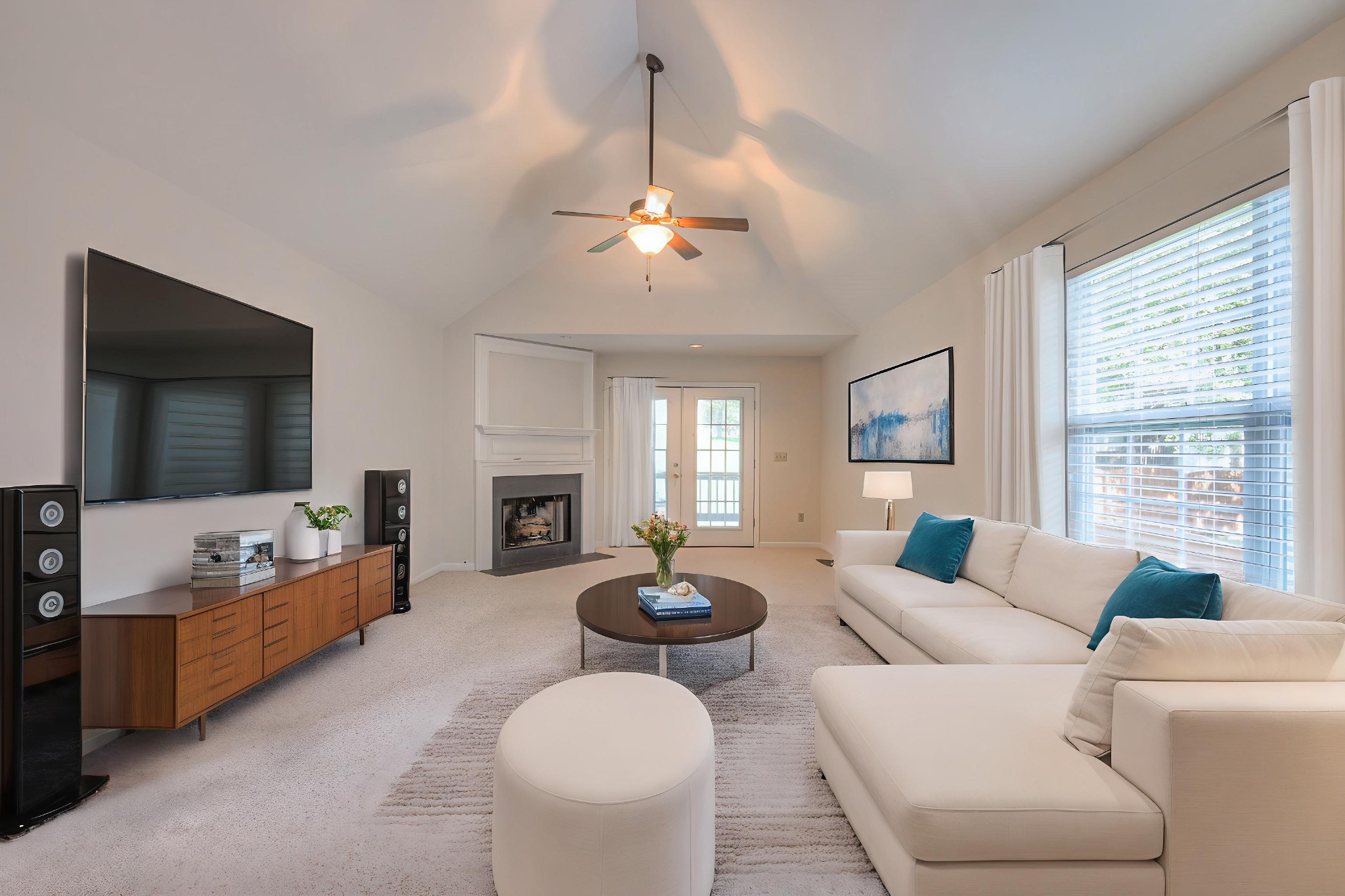 1003 Meandering Way