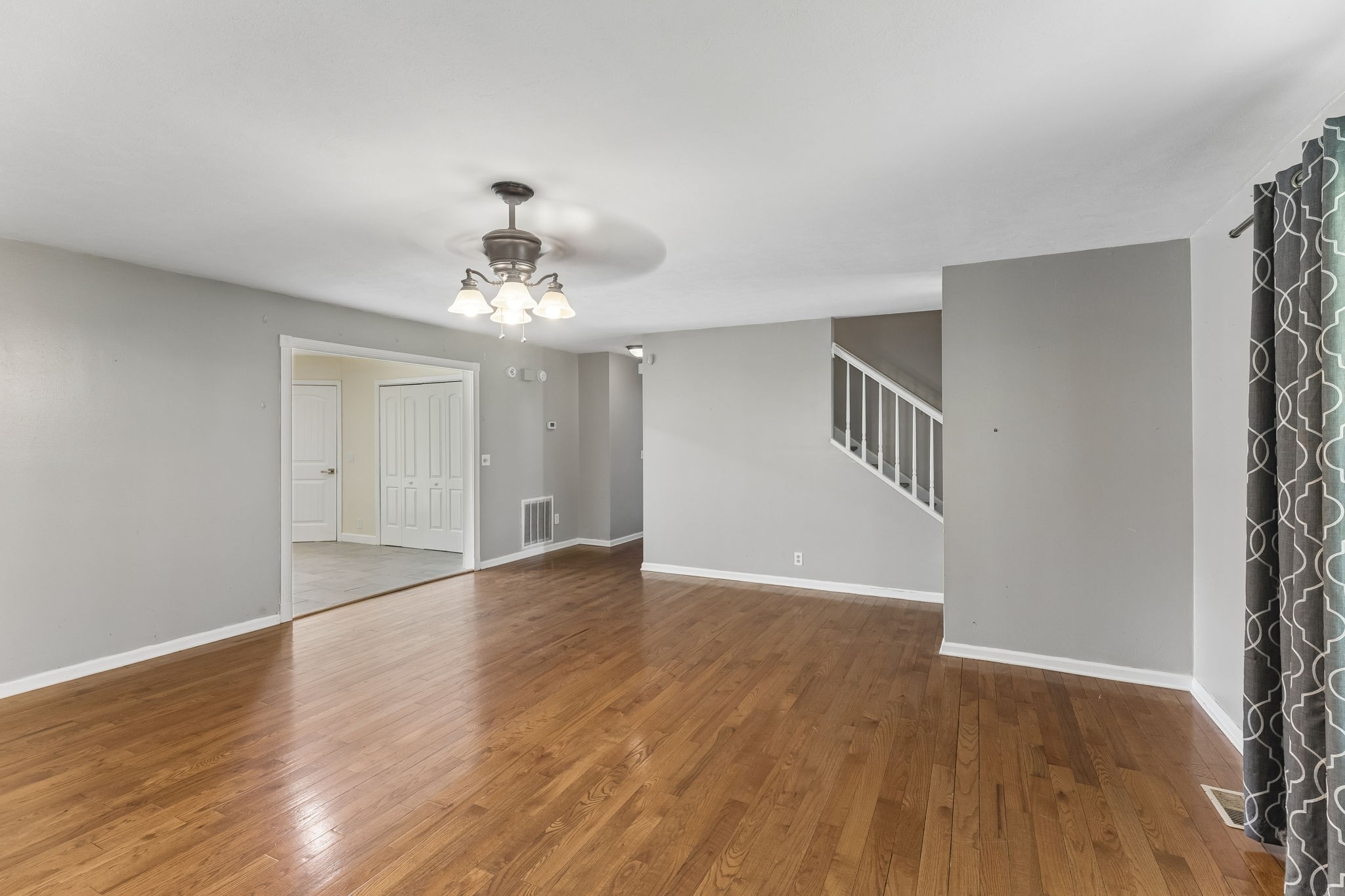 4643 Barfield Crescent Rd