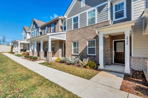 2736 Fordham St Columbia TN 38401