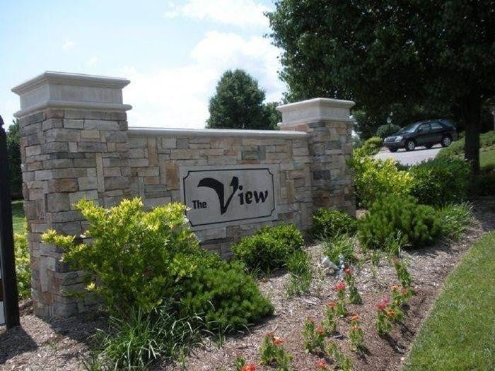 1600 Brentwood Pointe