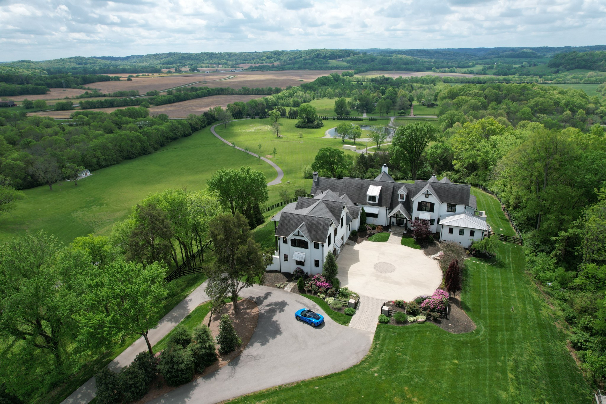 1888 W Harpeth Rd