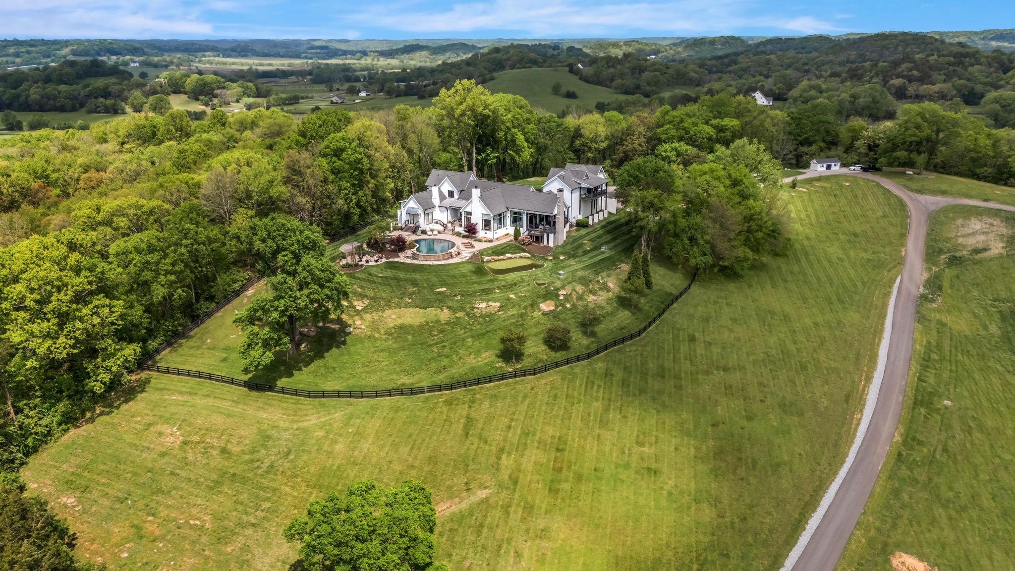 1888 W Harpeth Rd