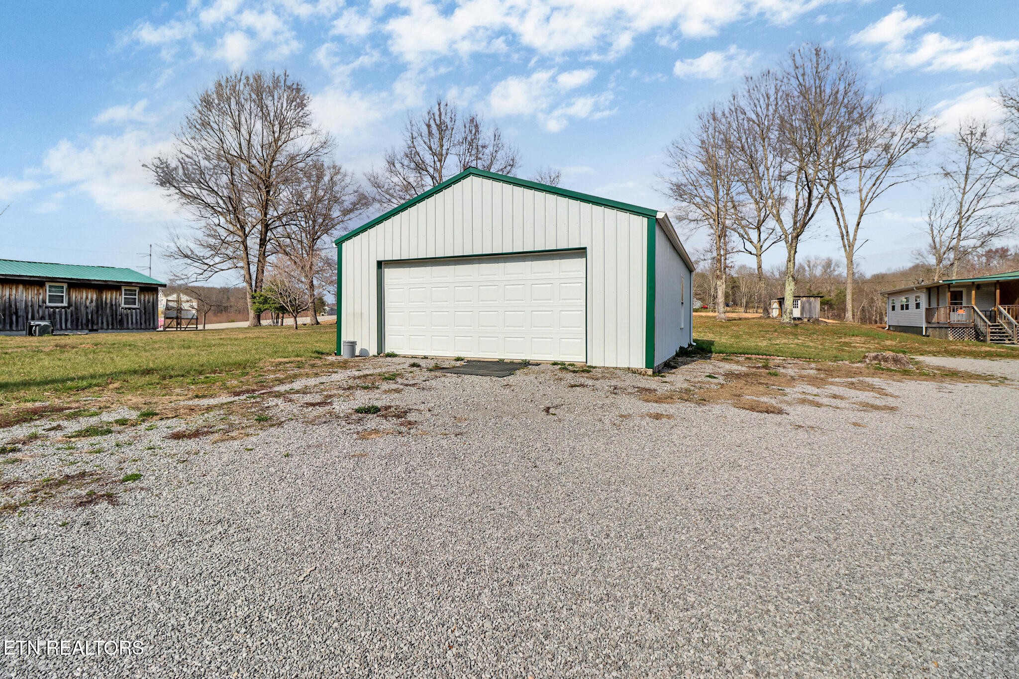 2546 Peavine Rd