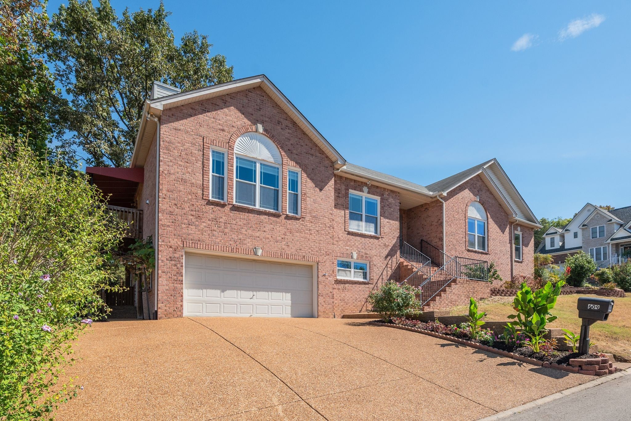 301 Williams Ct