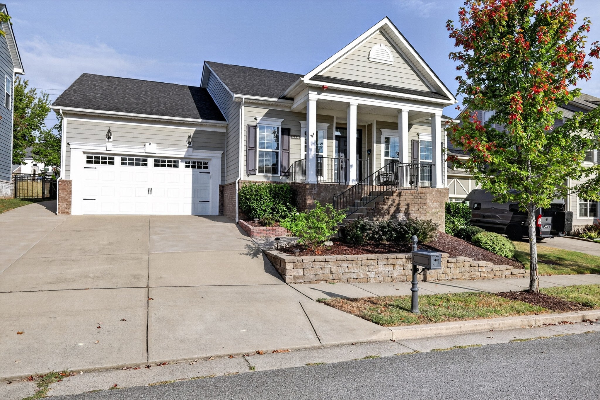 640 Streamside Ln