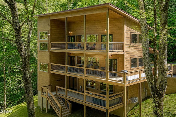 2252 MISTY SHADOWS DR, SEVIERVILLE, TN 37862 - Image f731a92da11433bba97386fb398f892a/3719083515