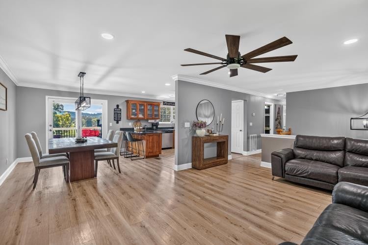 469 Post Oak Road