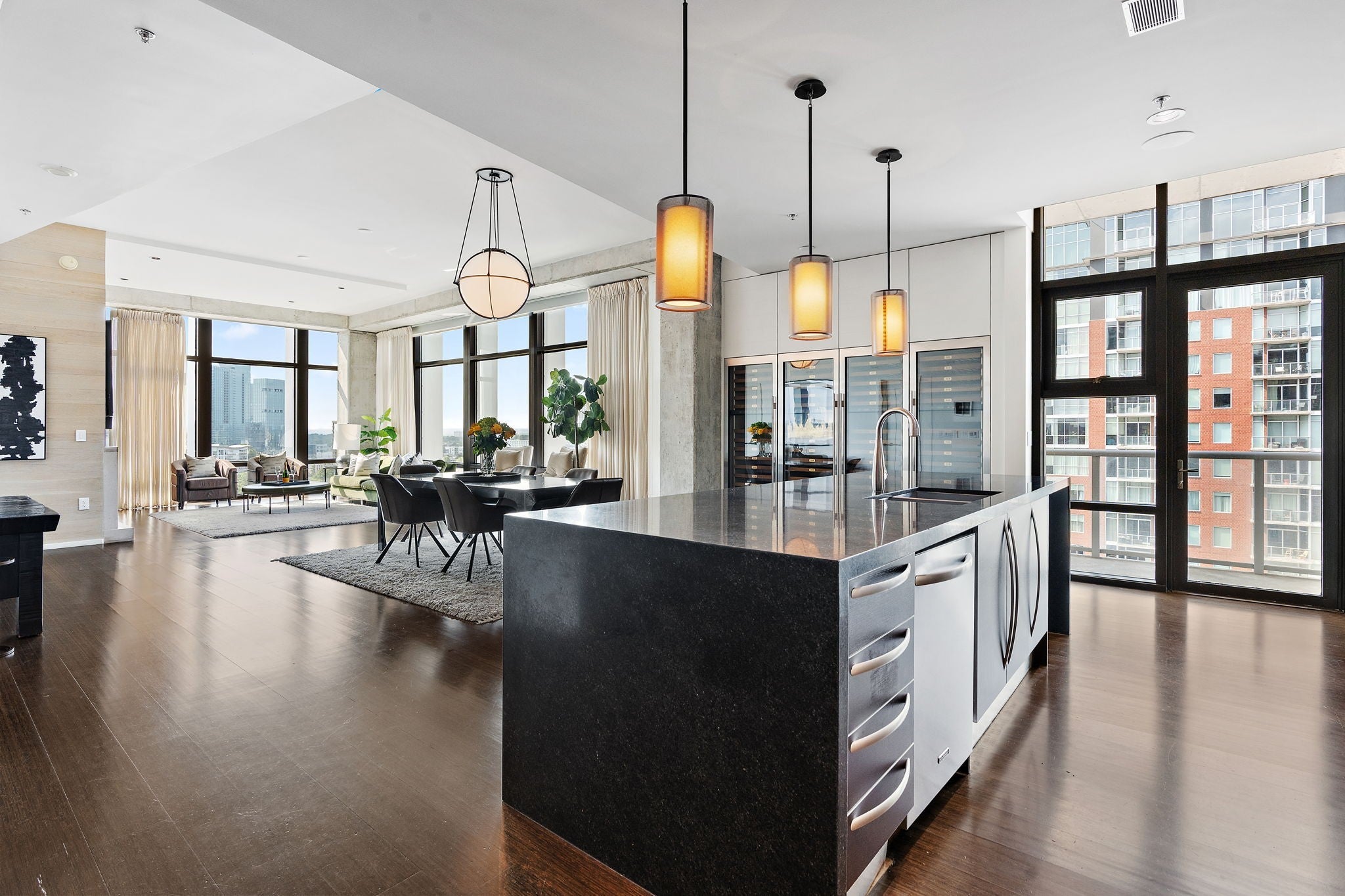 3.0-bed rental at 700 12th Ave S 1101