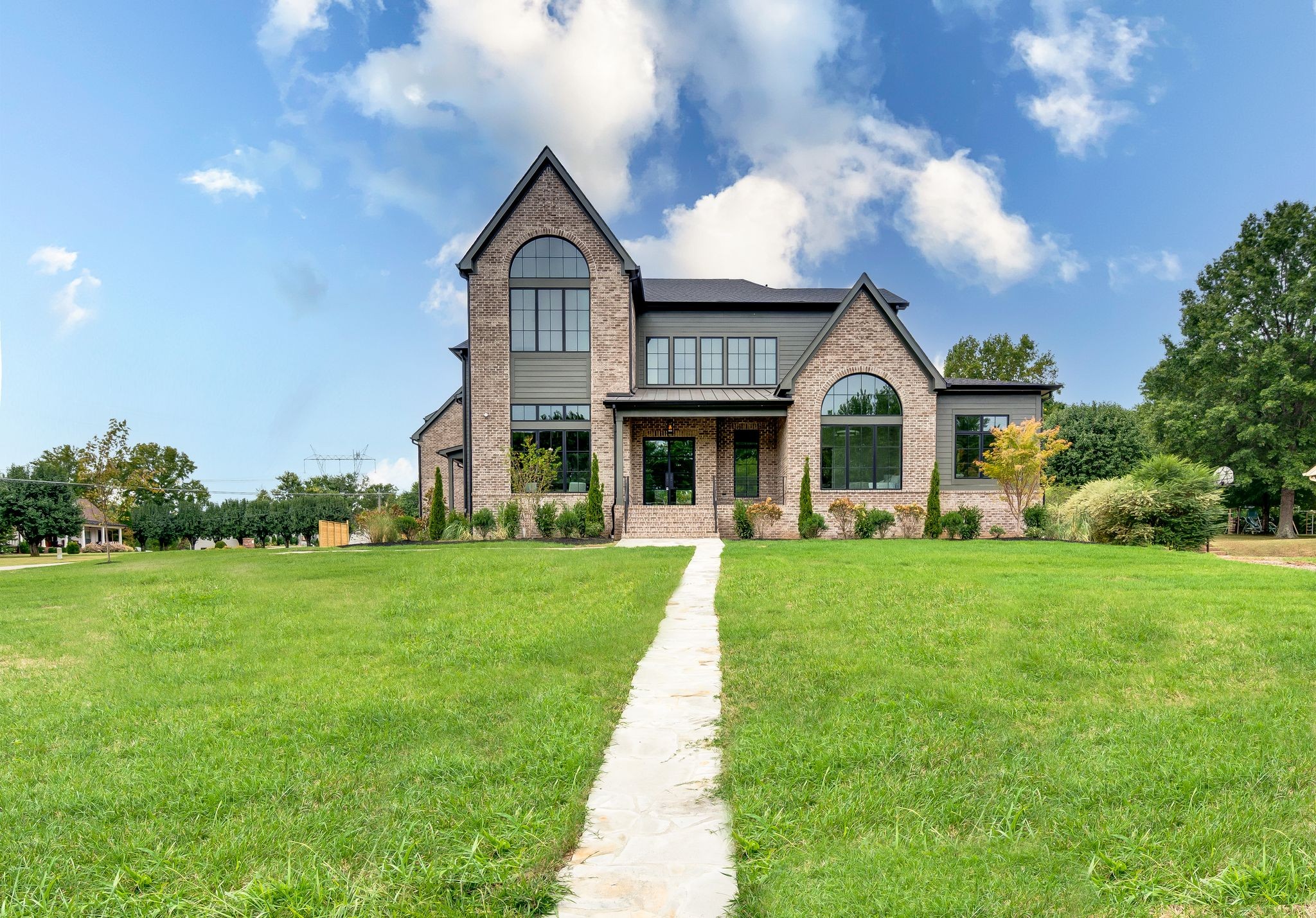 1529 Sam Houston Dr