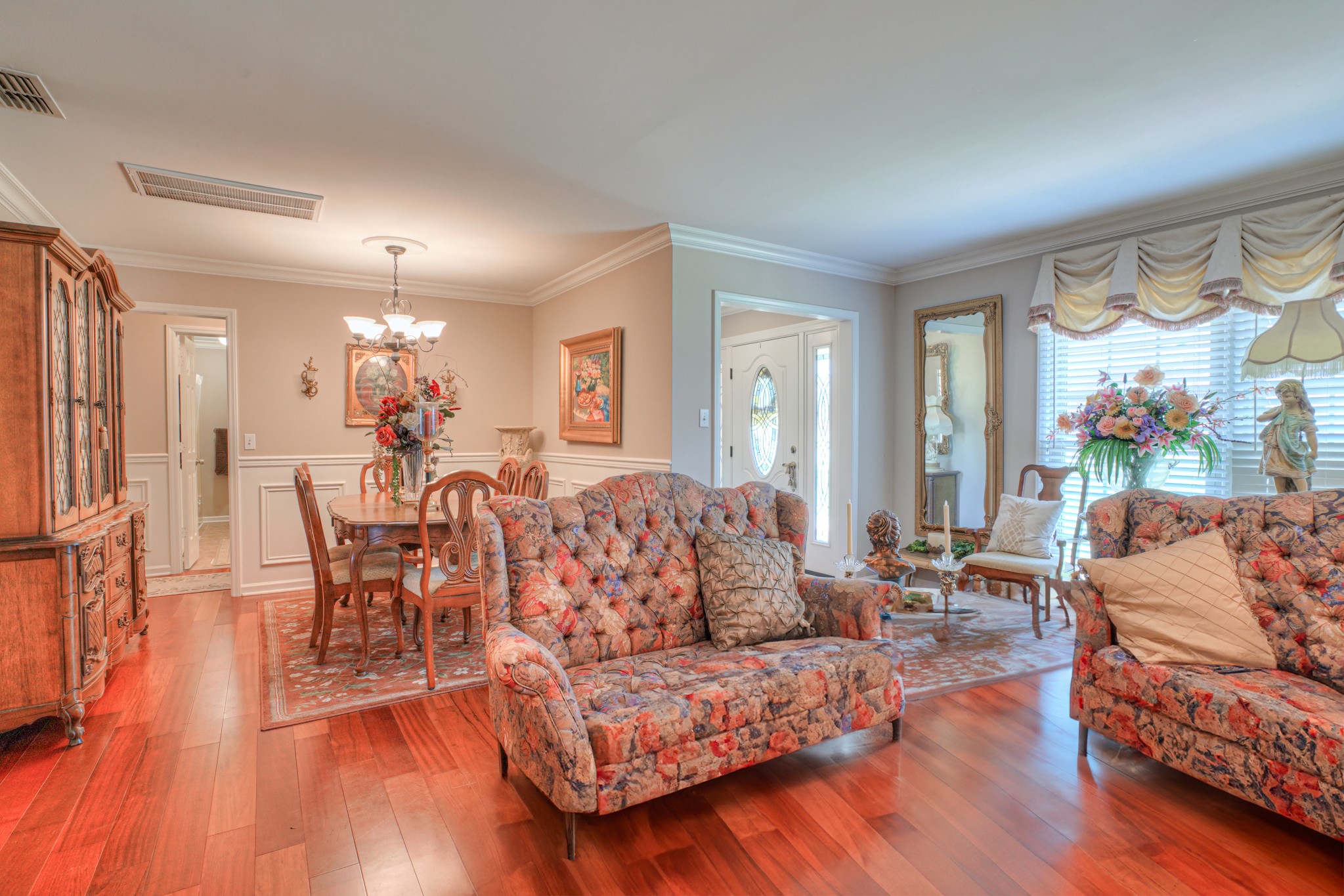 2121 River Chase Dr