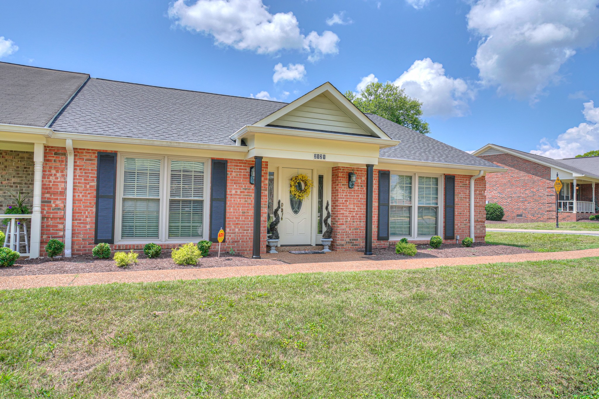2121 River Chase Dr