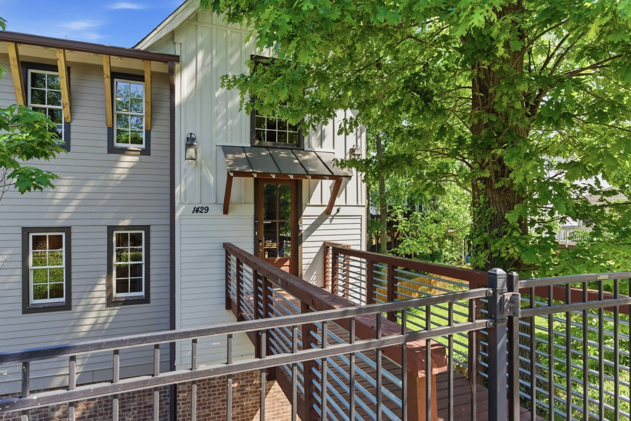 1429 Shelby Ave