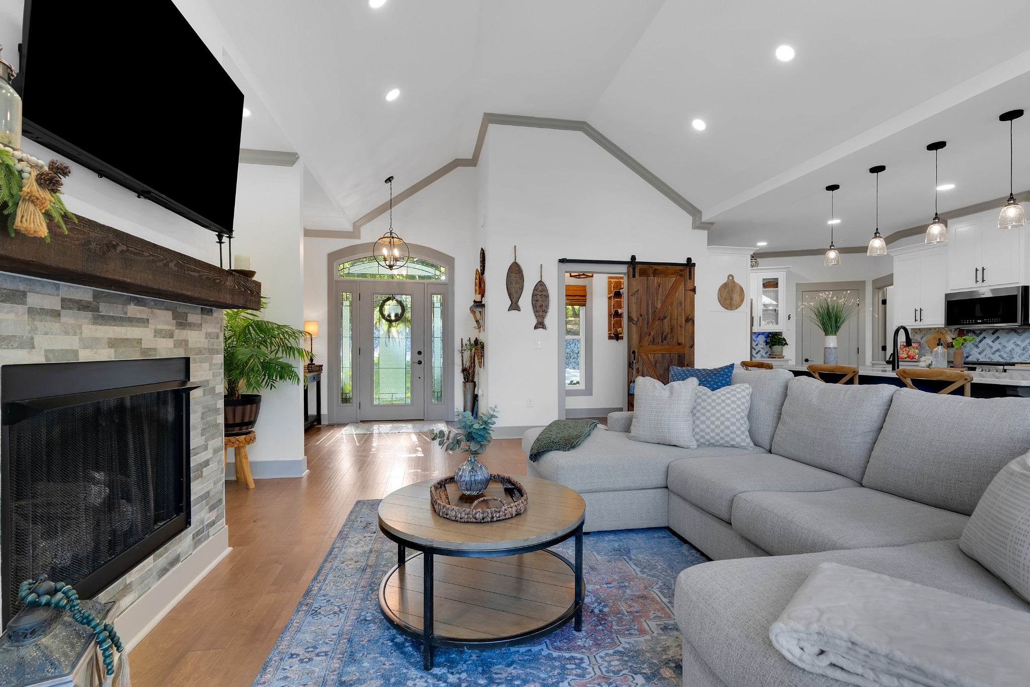 27 Shady Cove Ln