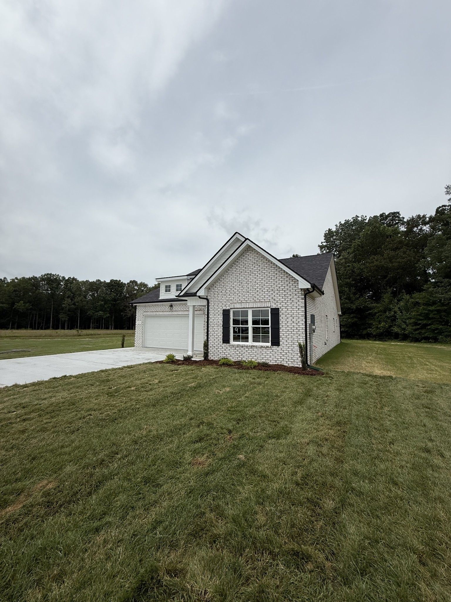 215 Blanford Cir