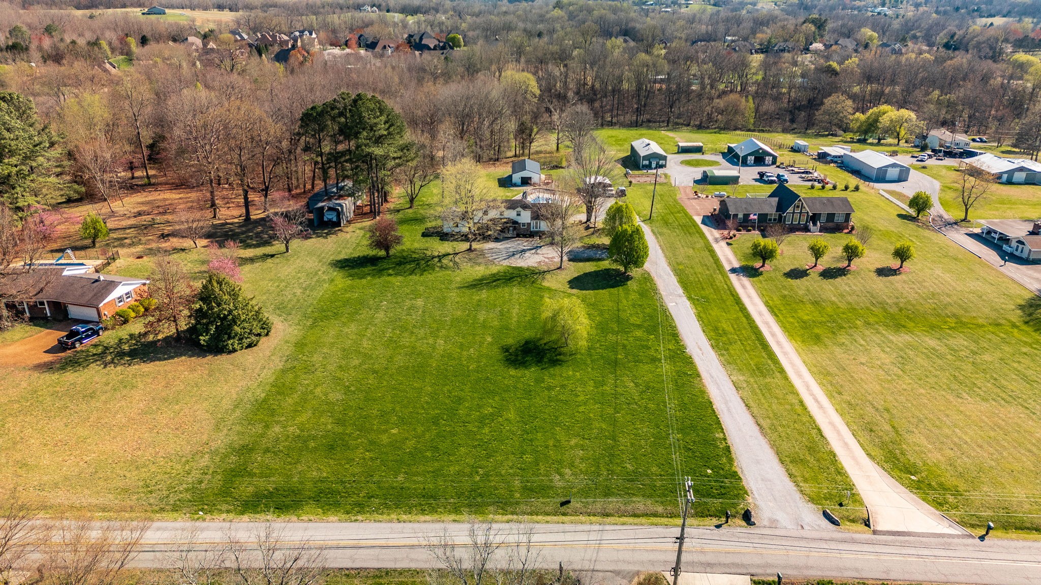 533 Lee Rd