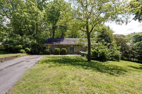 4712 Vicar Dr Nashville TN 37211