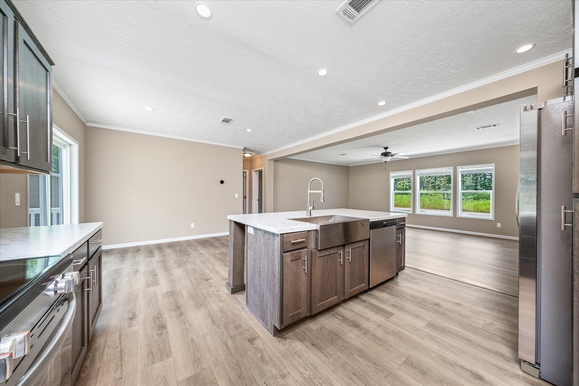 1720 Anna Maria Ln