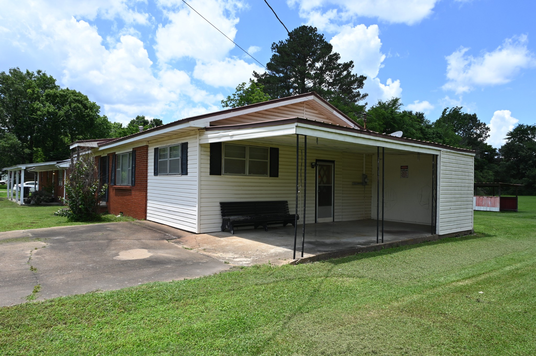 148 W Fourth Ave