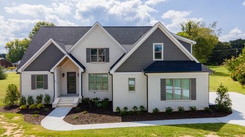 255 Ridgecrest Dr Winchester TN 37398