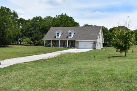 2107 Double Branch Rd Columbia TN 38401