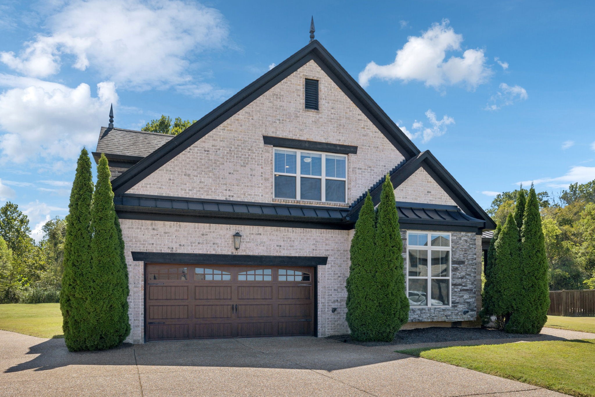 3140 Hidden Creek Dr