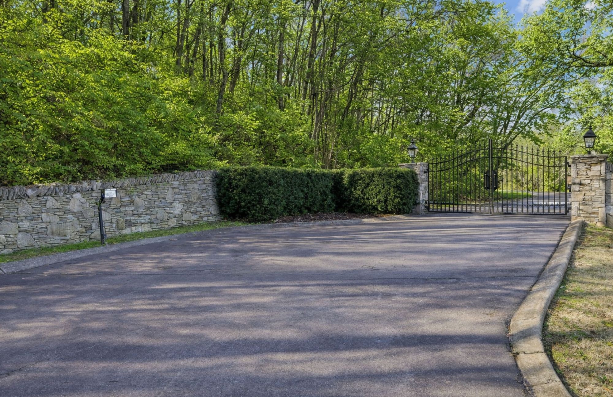 2183 S Berrys Chapel Rd