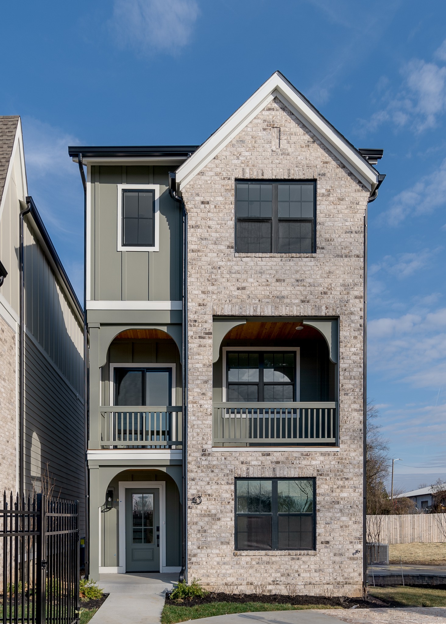504 Edwin St 1