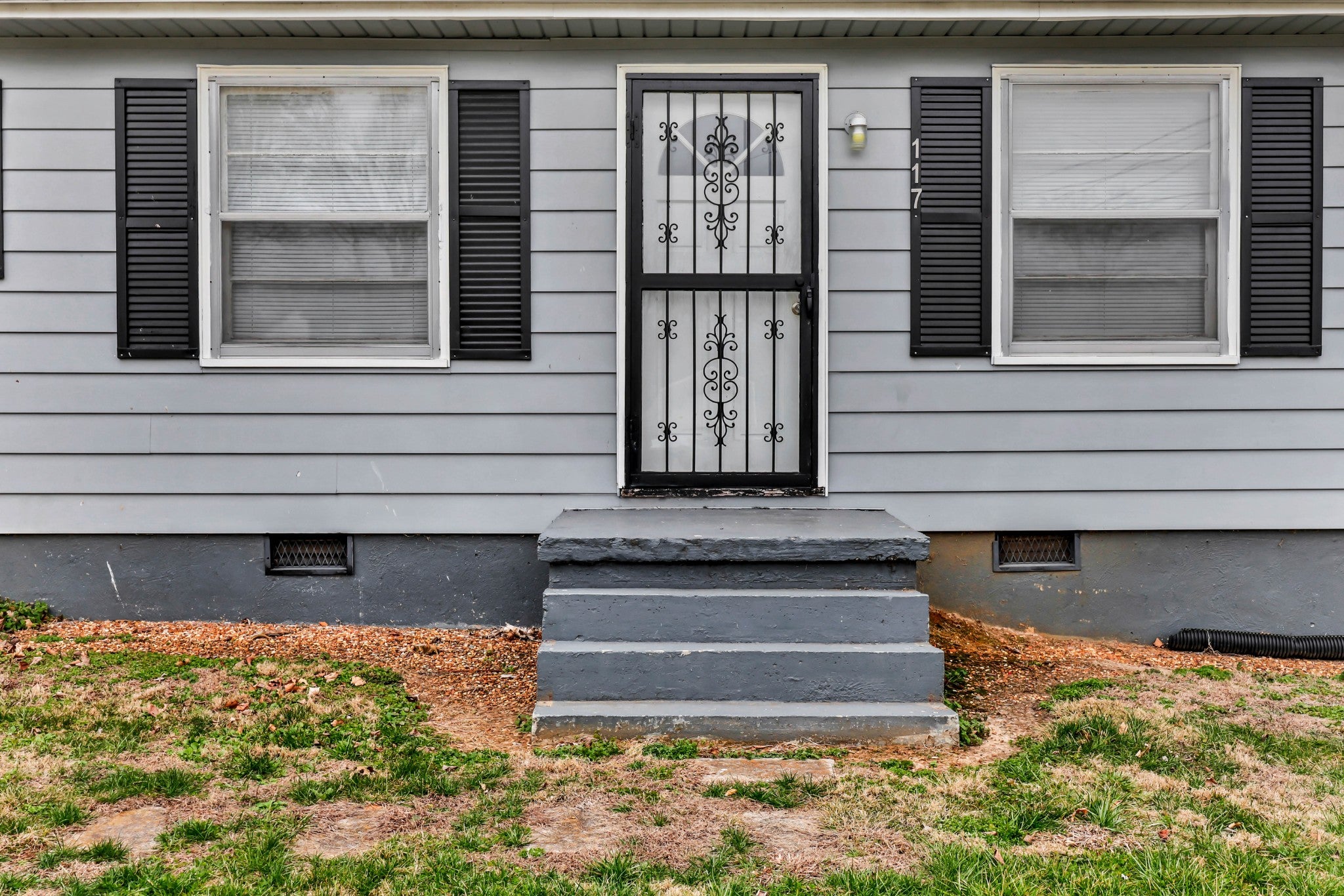 117 W Meadow Dr