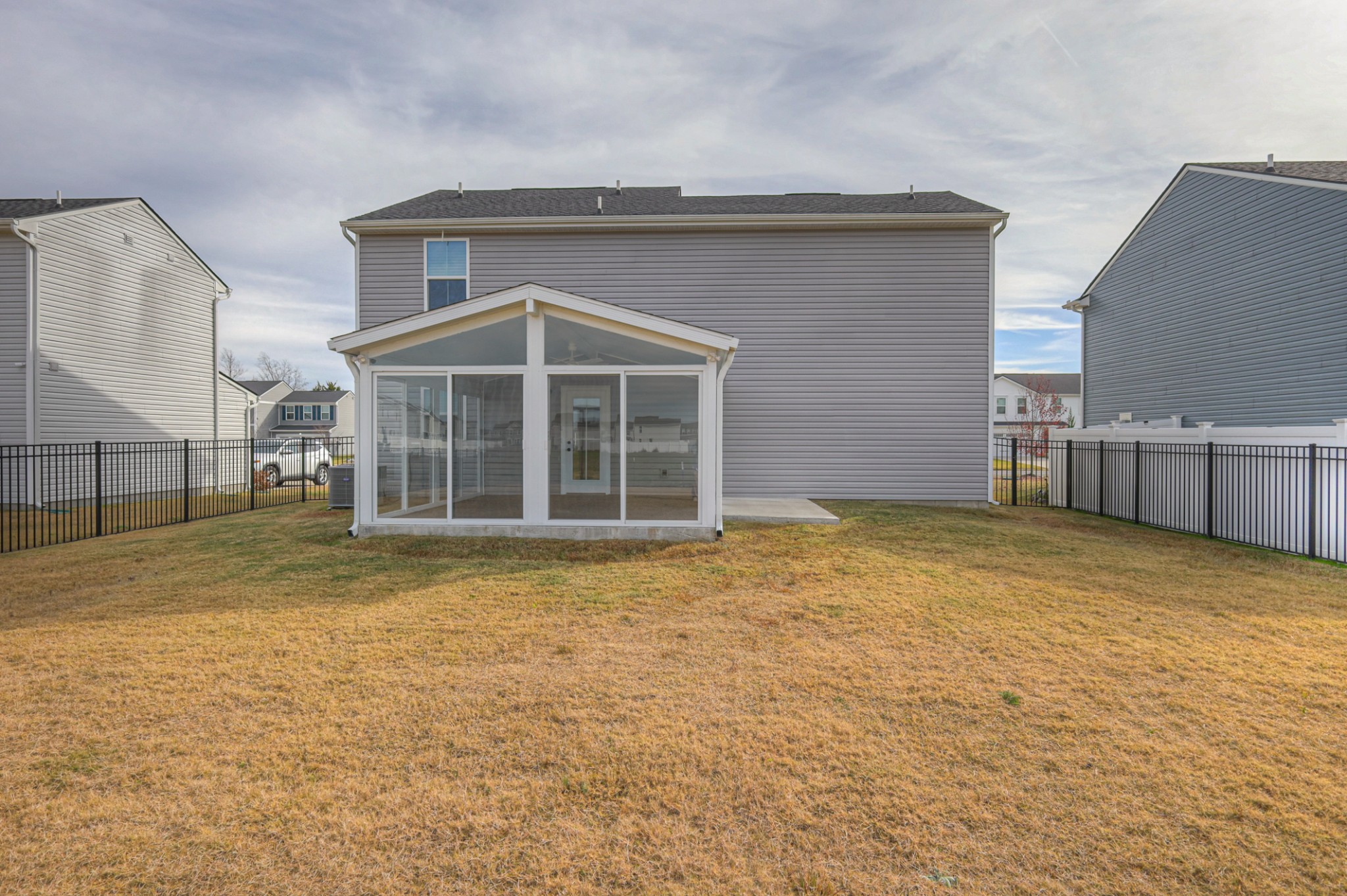 5410 Walnut Chase Dr