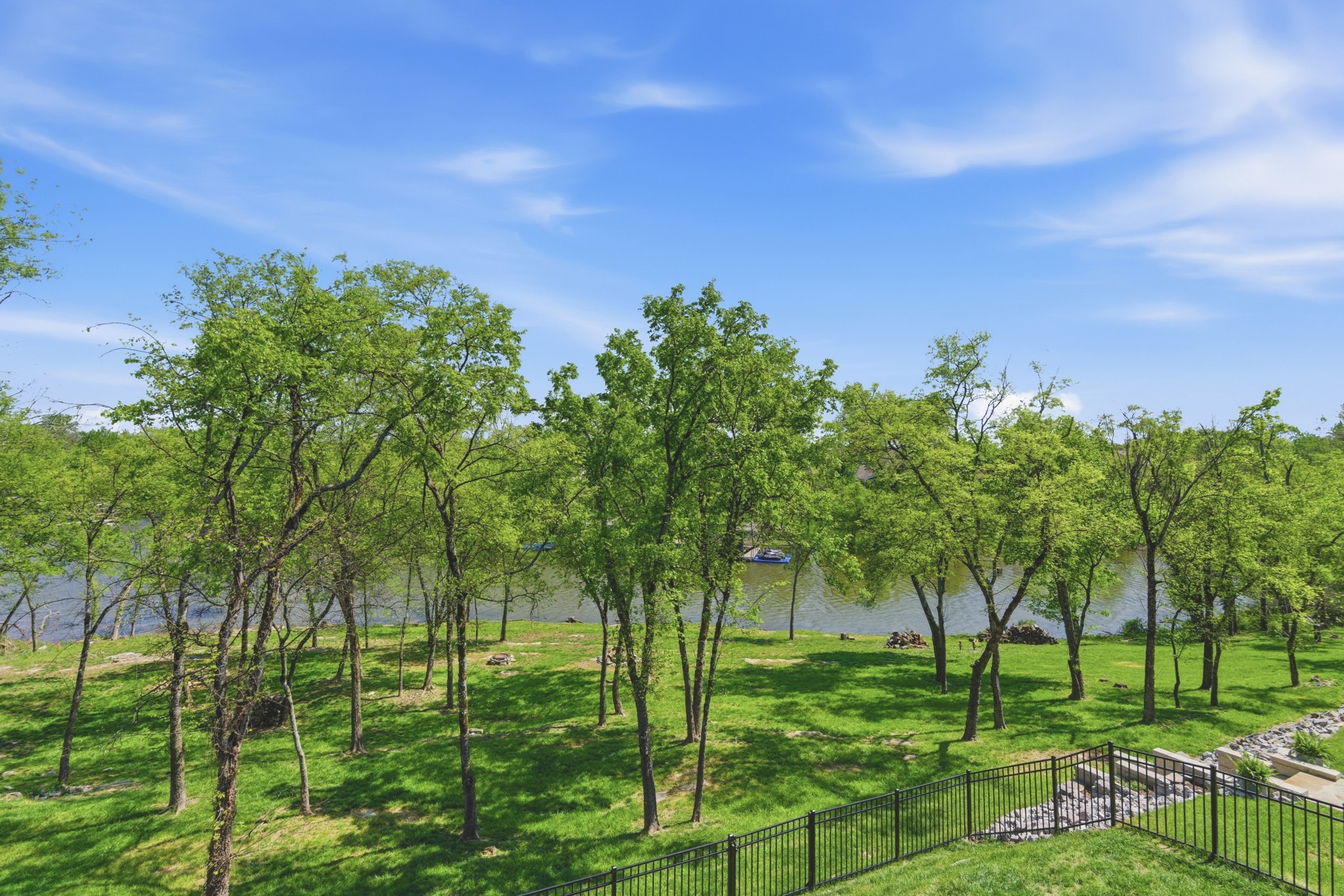 1024 Club View Drive B301