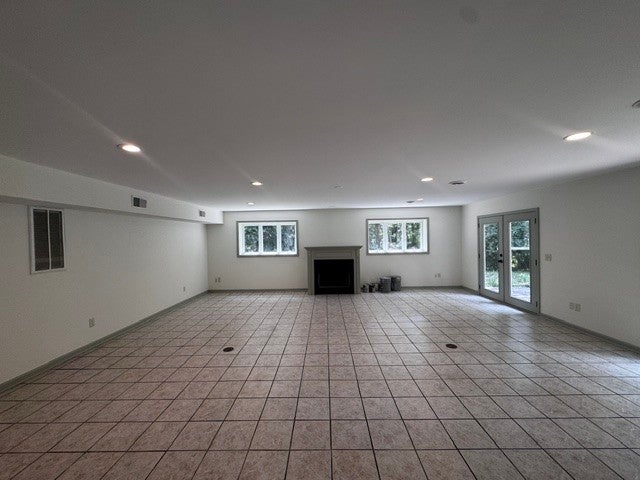 8664 Poplar Creek Rd