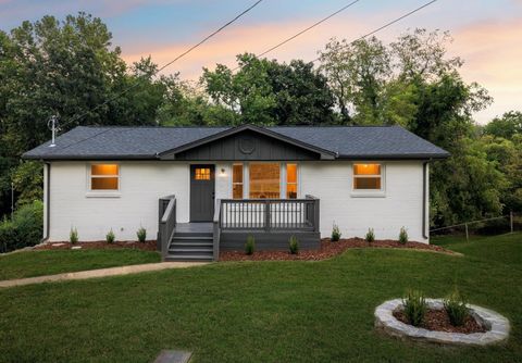 1807 Willow Springs Dr Nashville TN 37216