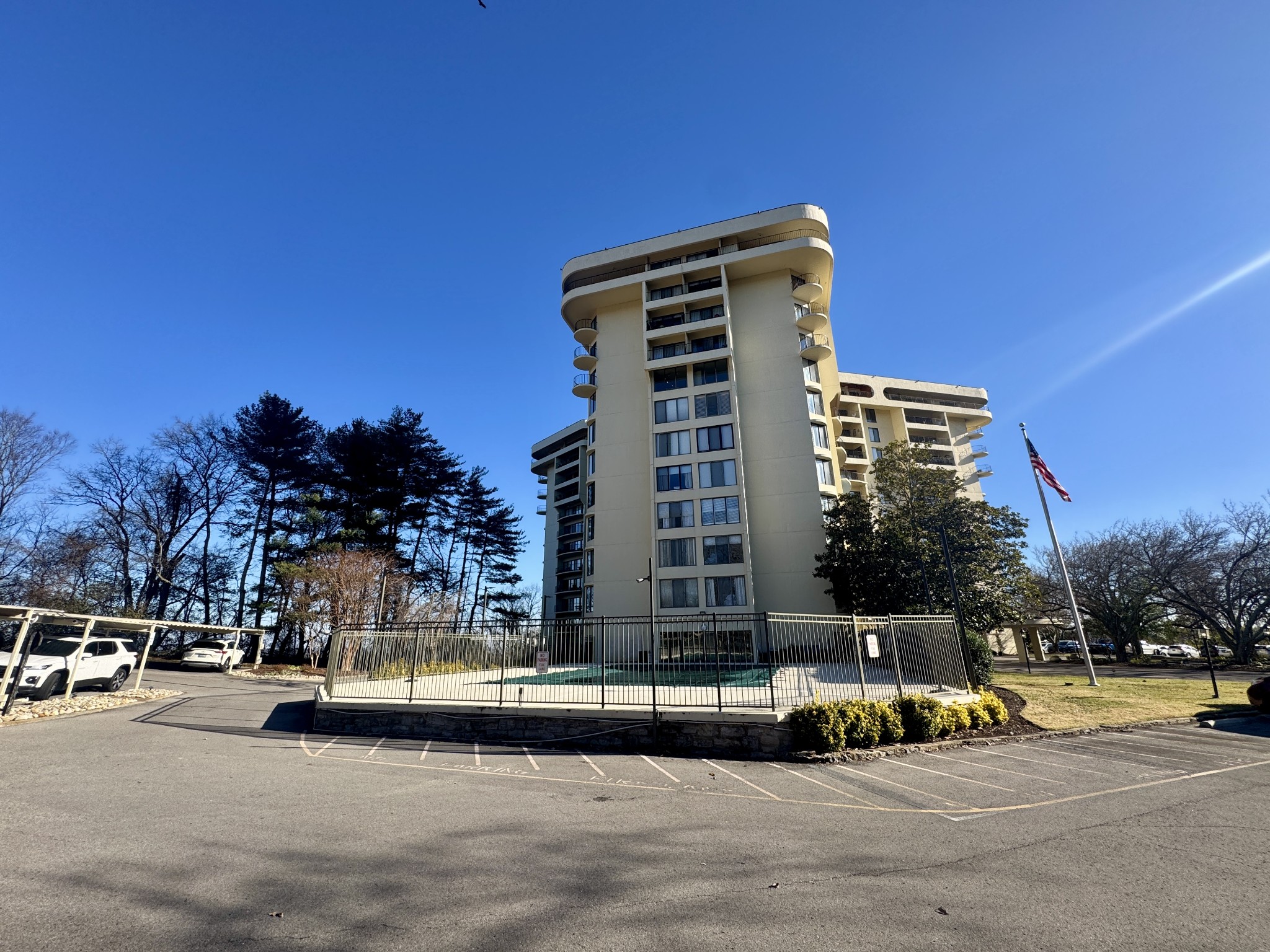 6666 Brookmont Ter 208