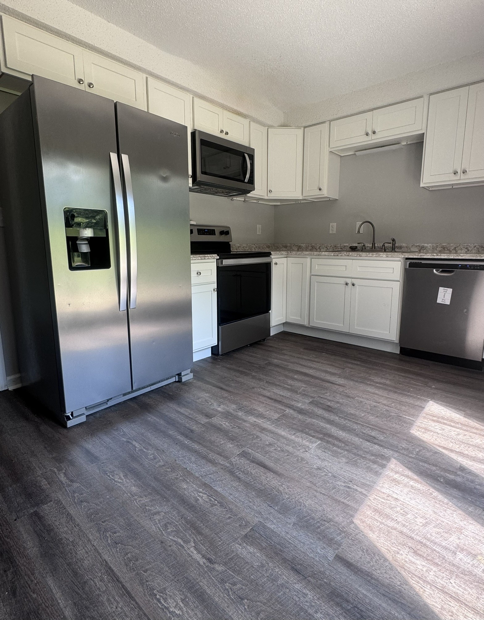 236 Raintree Dr