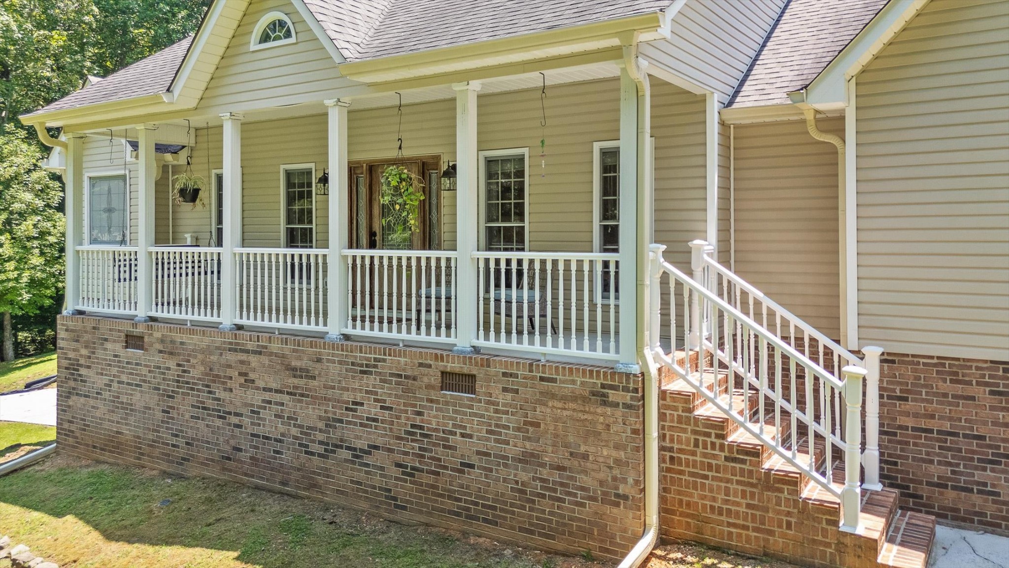 215 Virgil Thomas Dr