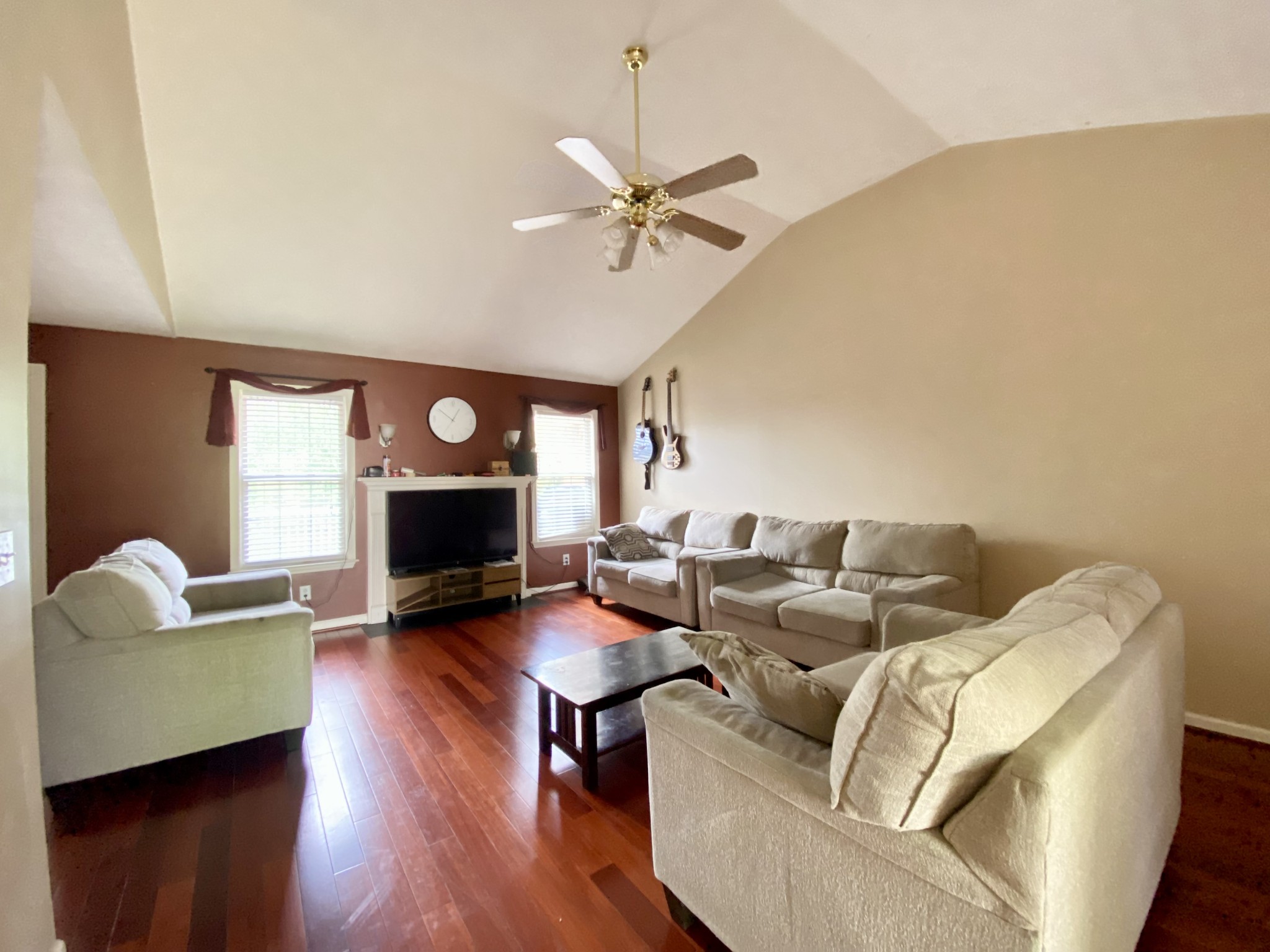 402 Williamsport Dr