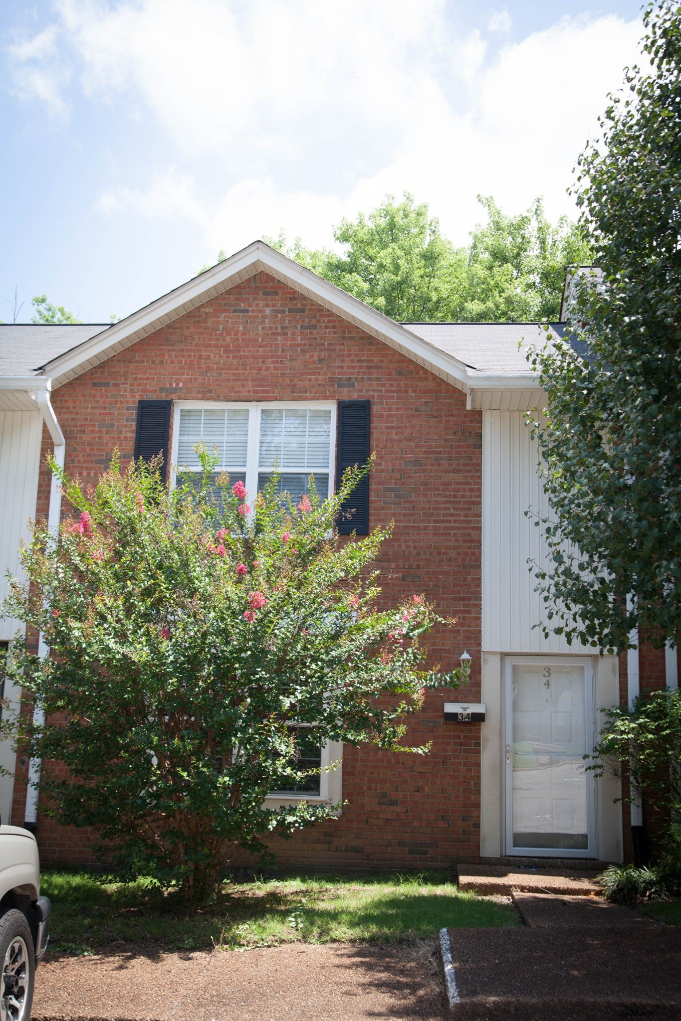 2.0-bed rental at 5510 Country Dr 34